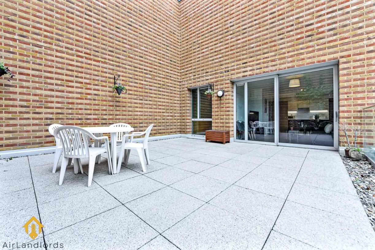 Exclusive 3 Bed 3Bath Penthouse Near Canary Wharf London Bagian luar foto